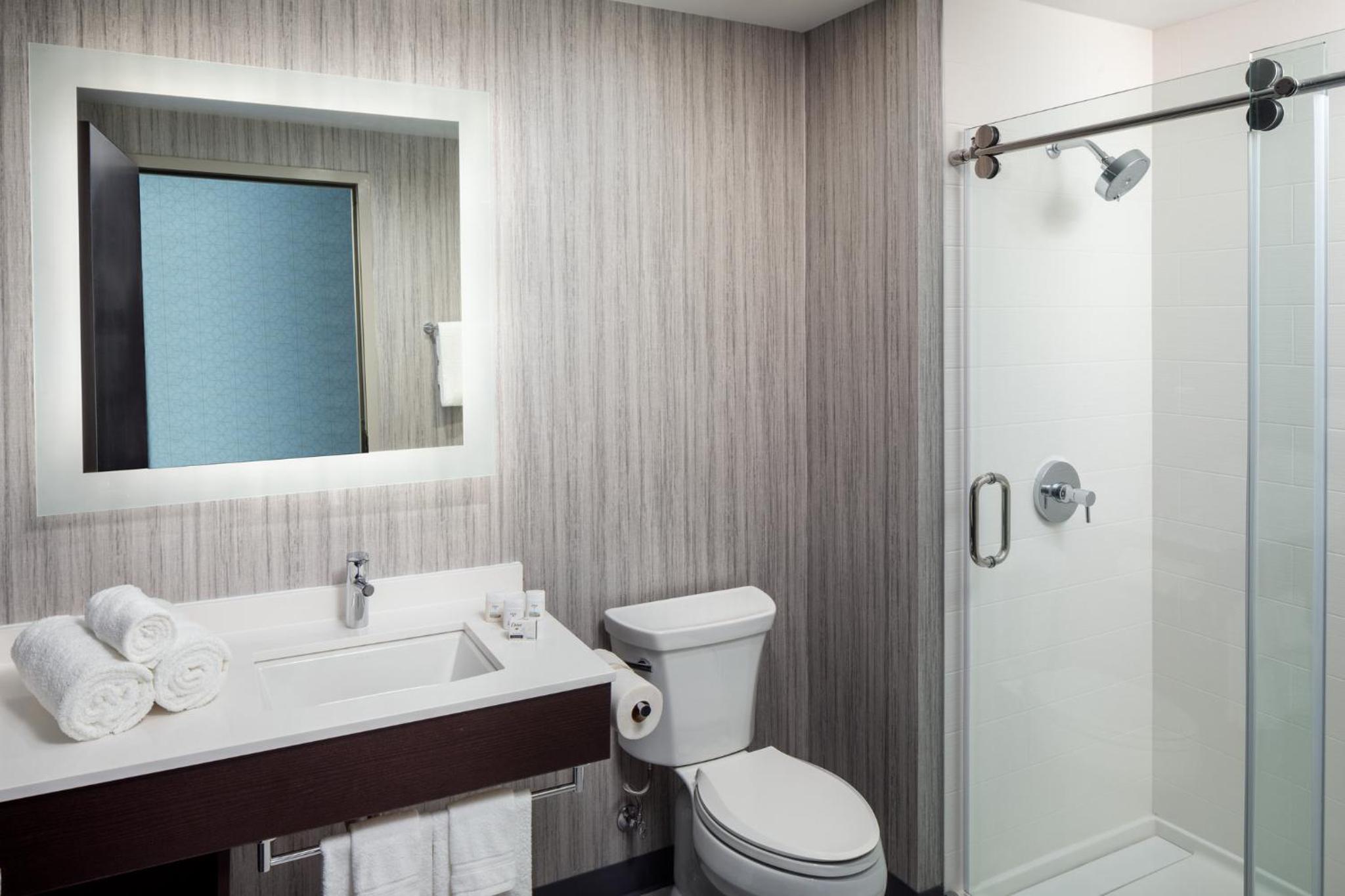 holiday inn express washington dc downtown an ihg hotel