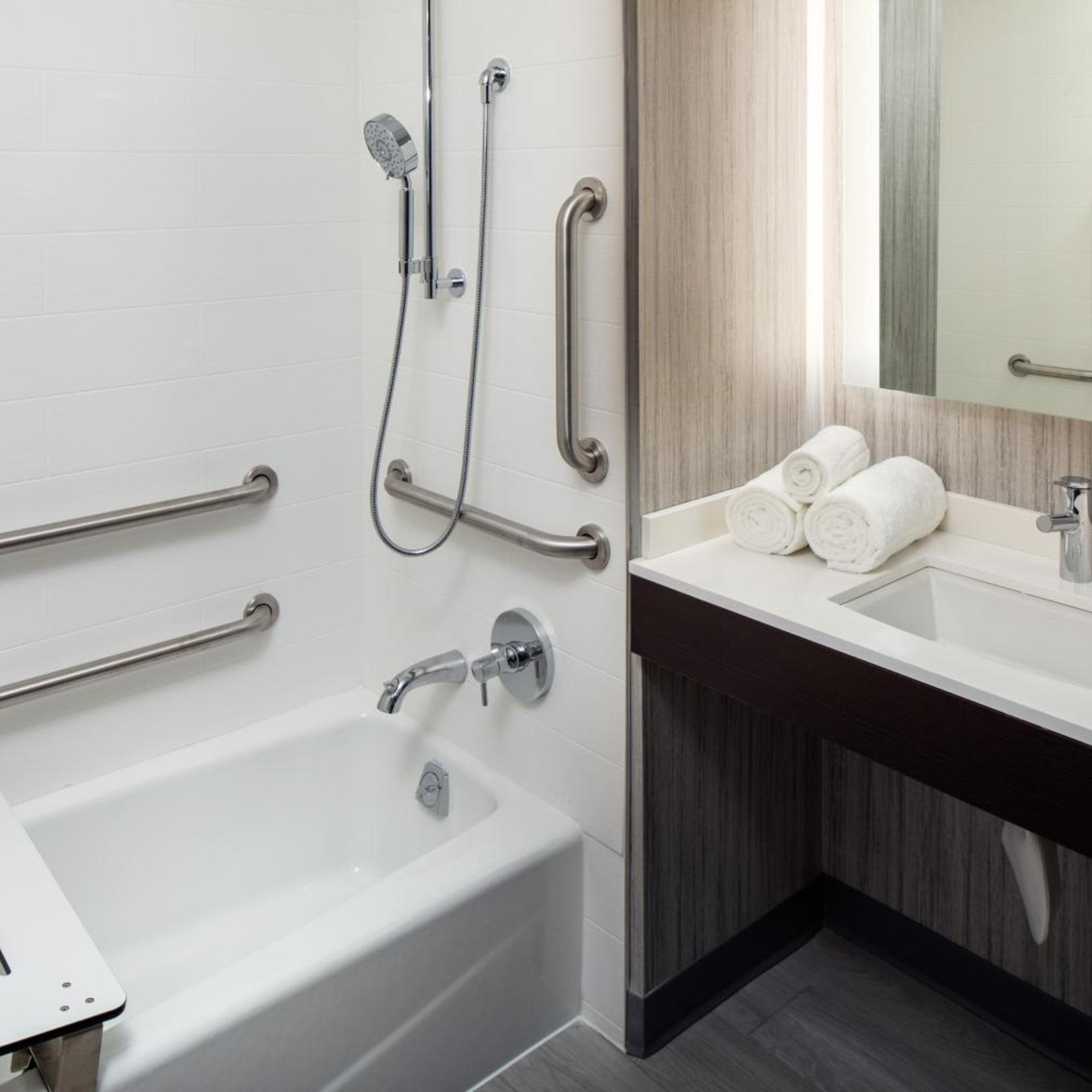 holiday inn express washington dc downtown an ihg hotel