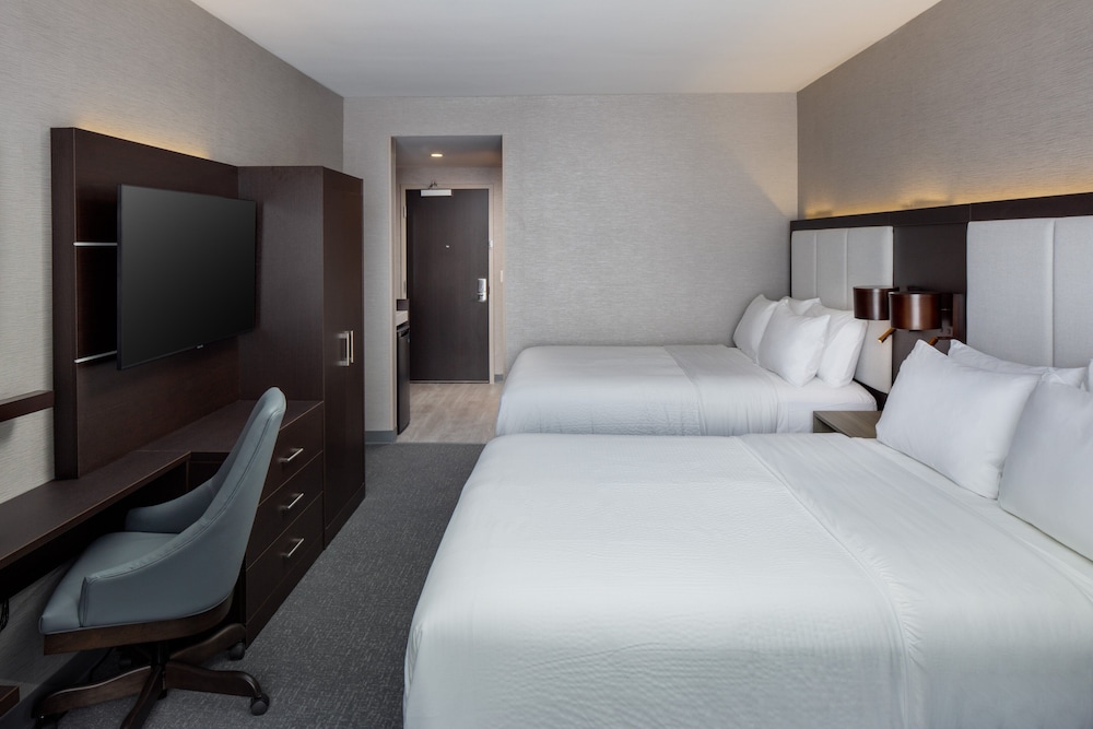 holiday inn express washington dc downtown an ihg hotel