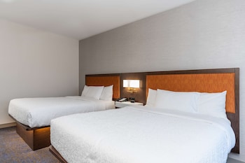 hampton inn and suites houston sugar land