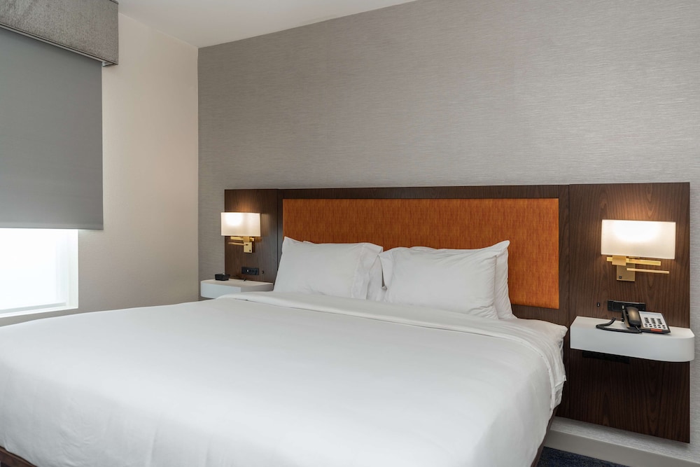 hampton inn and suites houston sugar land