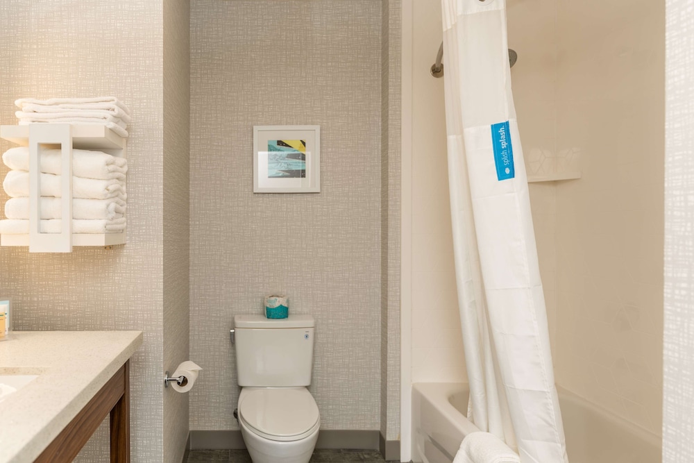 hampton inn and suites houston sugar land