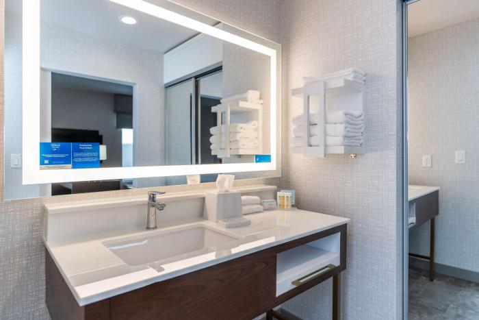 hampton inn and suites houston sugar land