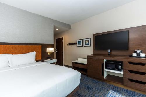hampton inn and suites houston sugar land