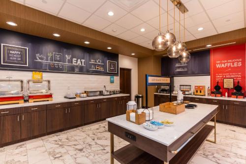 hampton inn and suites houston sugar land