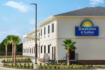 days inn and suites by wyndham greater tomball