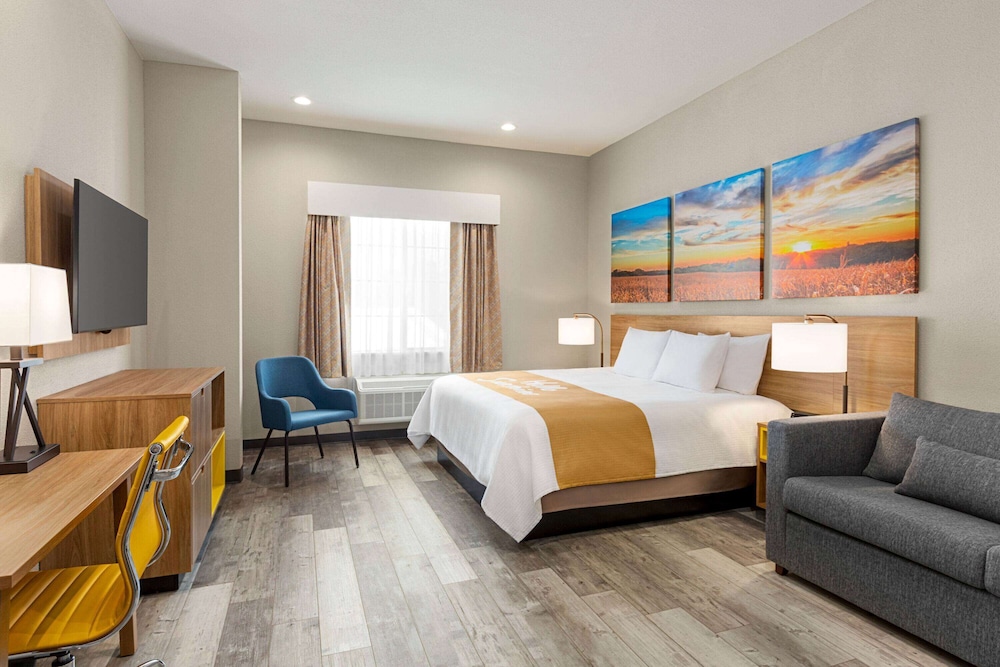 days inn and suites by wyndham greater tomball
