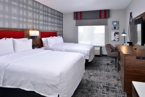 hampton inn and suites greensboro downtown