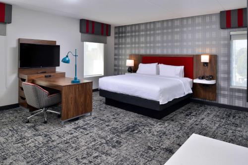 hampton inn and suites greensboro downtown