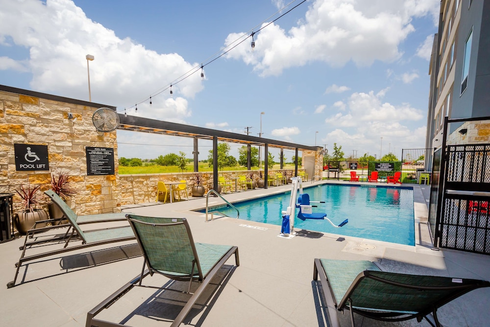 tru by hilton pflugerville tx