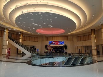 hyatt regency jfk airport at resorts world new york