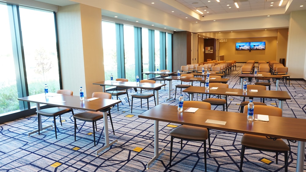 hyatt regency jfk airport at resorts world new york