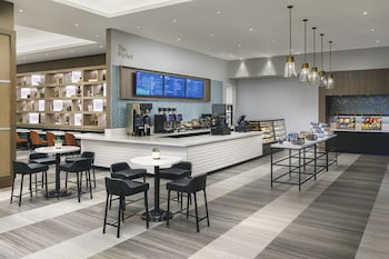 hyatt regency jfk airport at resorts world new york