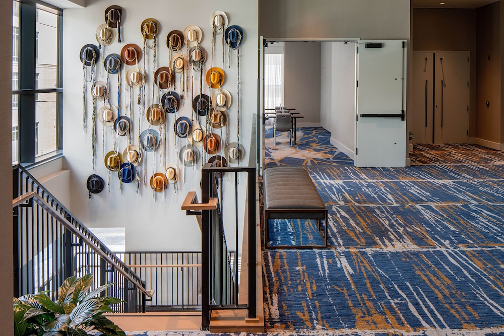 hilton garden inn austin university capitol district