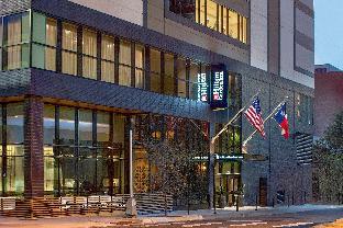 hilton garden inn austin university capitol district