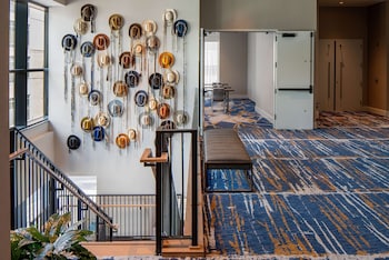 hilton garden inn austin university capitol district
