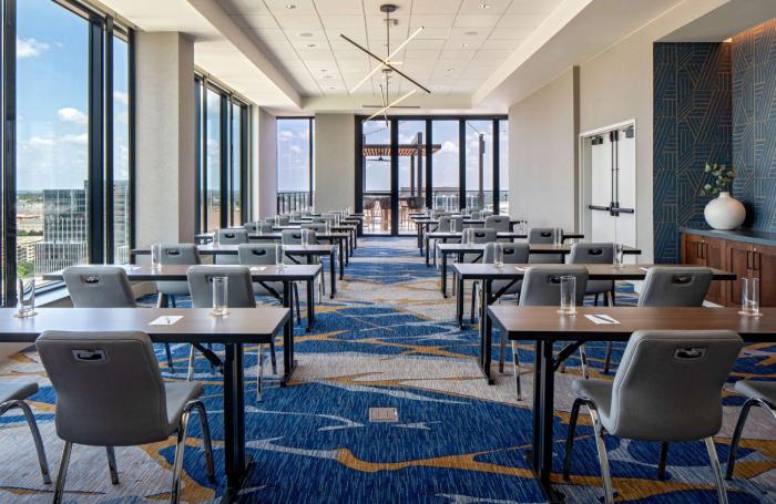 hilton garden inn austin university capitol district