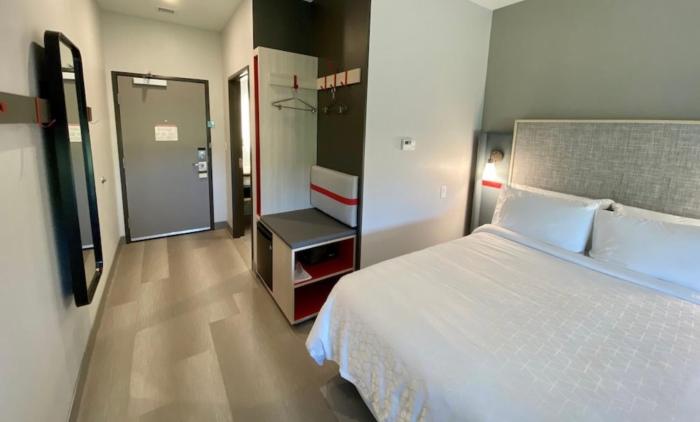 avid hotel macon north an ihg hotel