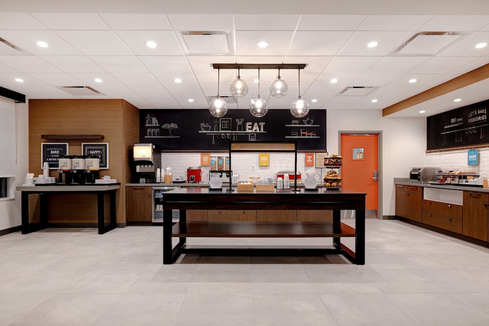 hampton inn crown point