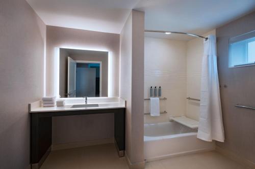 residence inn by marriott new brunswick tower center blvd