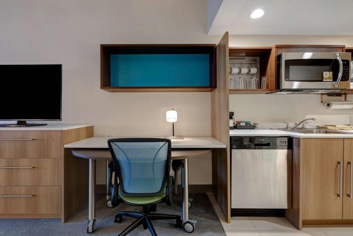 home2 suites by hilton gulf breeze pensacola area