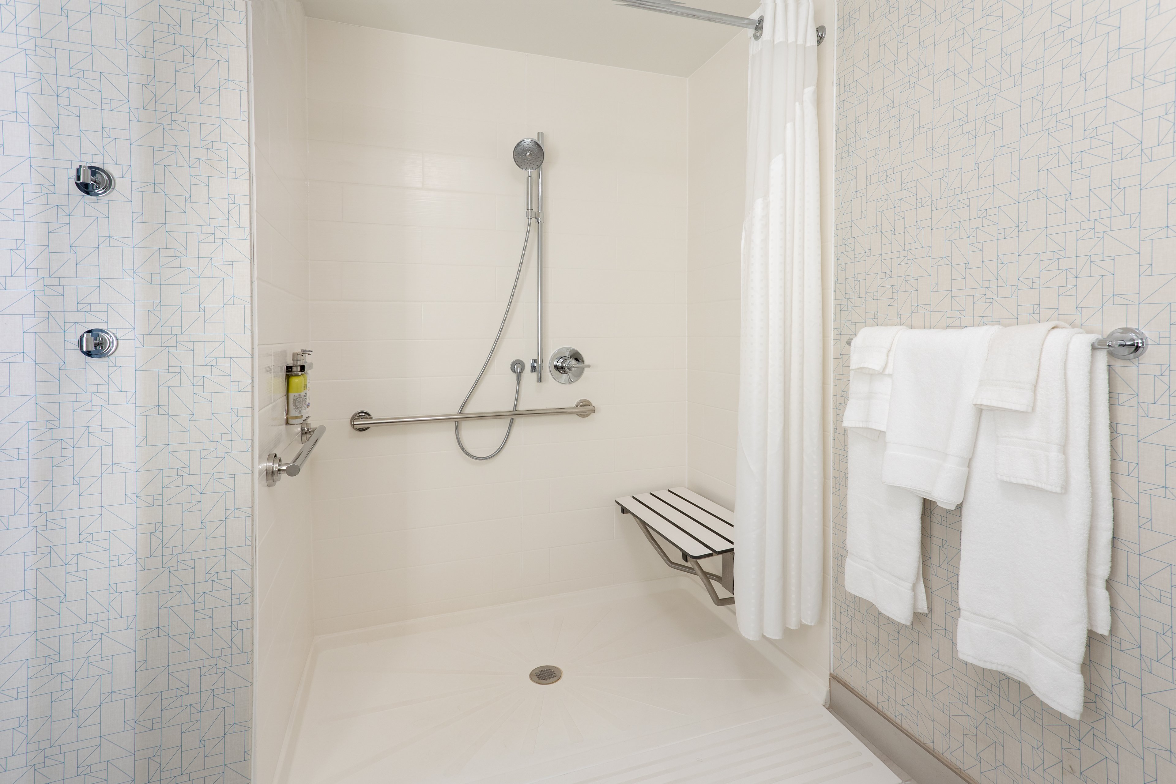 holiday inn express and suites firestone longmont an ihg hotel