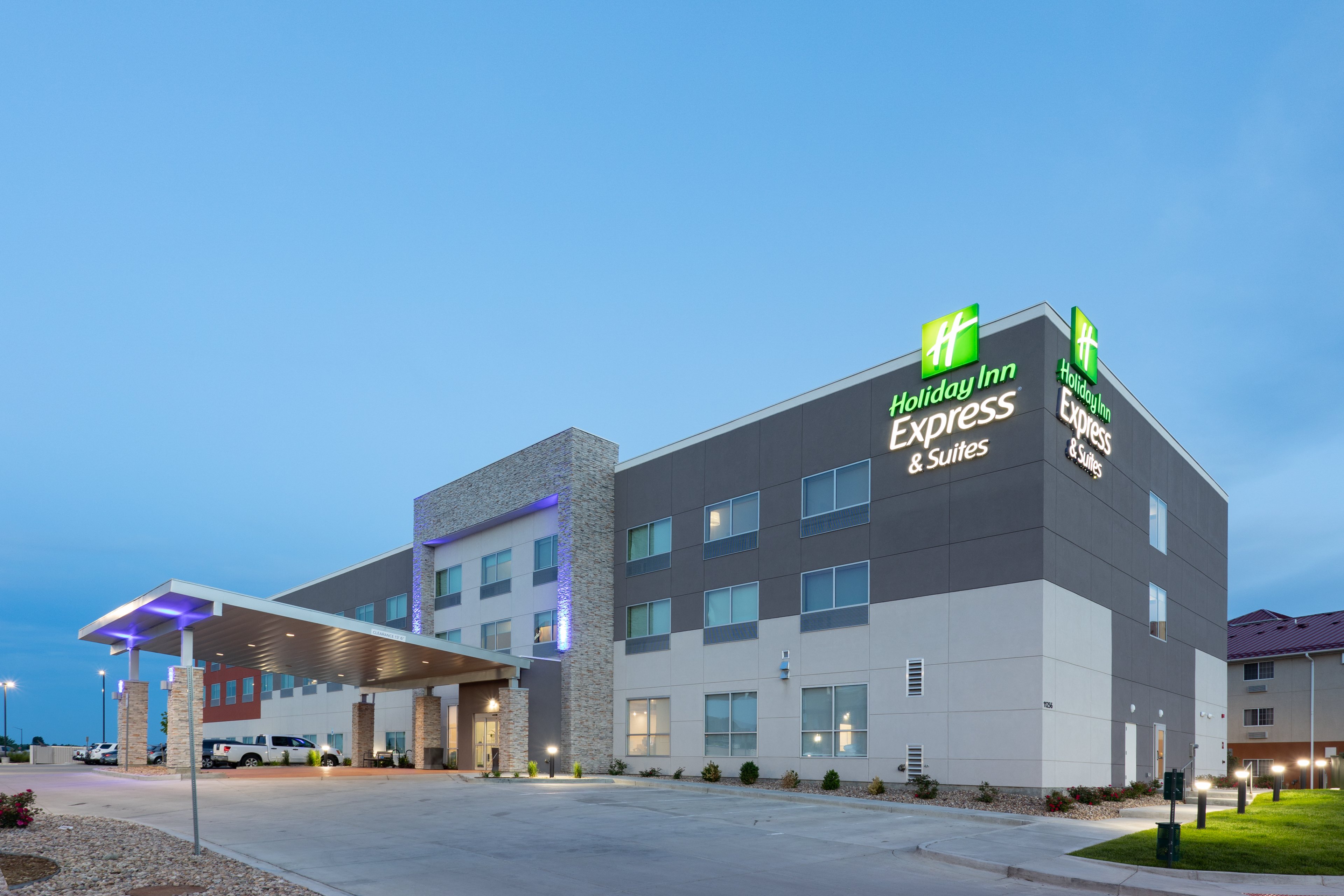 holiday inn express and suites firestone longmont an ihg hotel
