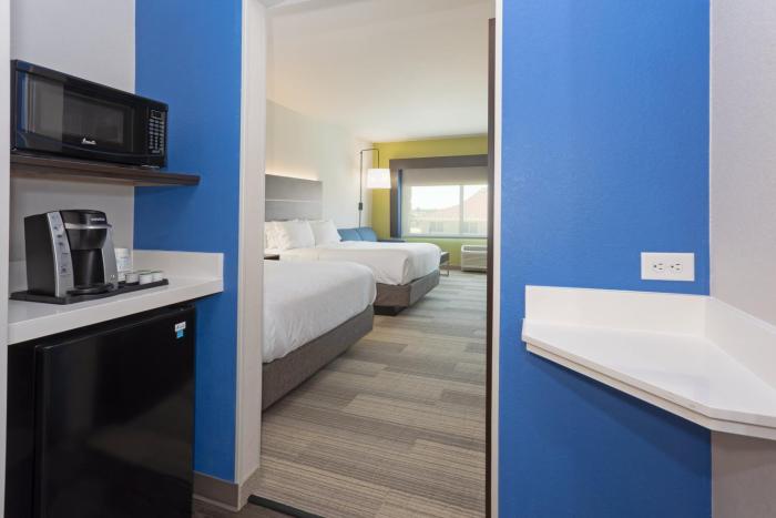 holiday inn express and suites firestone longmont an ihg hotel