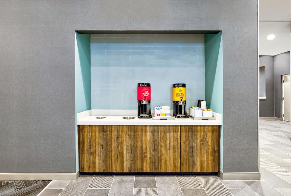 home2 suites by hilton minneapolis downtown mn