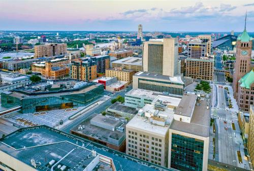 home2 suites by hilton minneapolis downtown mn