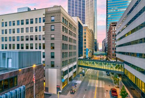 home2 suites by hilton minneapolis downtown mn