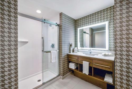home2 suites by hilton minneapolis downtown mn