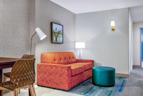 home2 suites by hilton minneapolis downtown mn