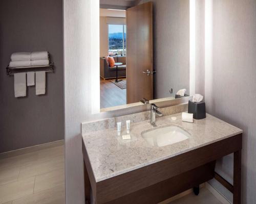 hyatt place harrisonburg