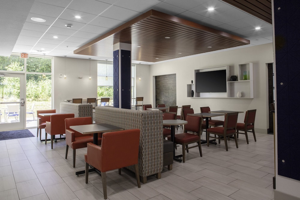 holiday inn express wells ogunquit kennebunk an ihg hotel
