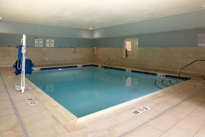 holiday inn express wells ogunquit kennebunk an ihg hotel