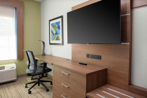 holiday inn express wells ogunquit kennebunk an ihg hotel