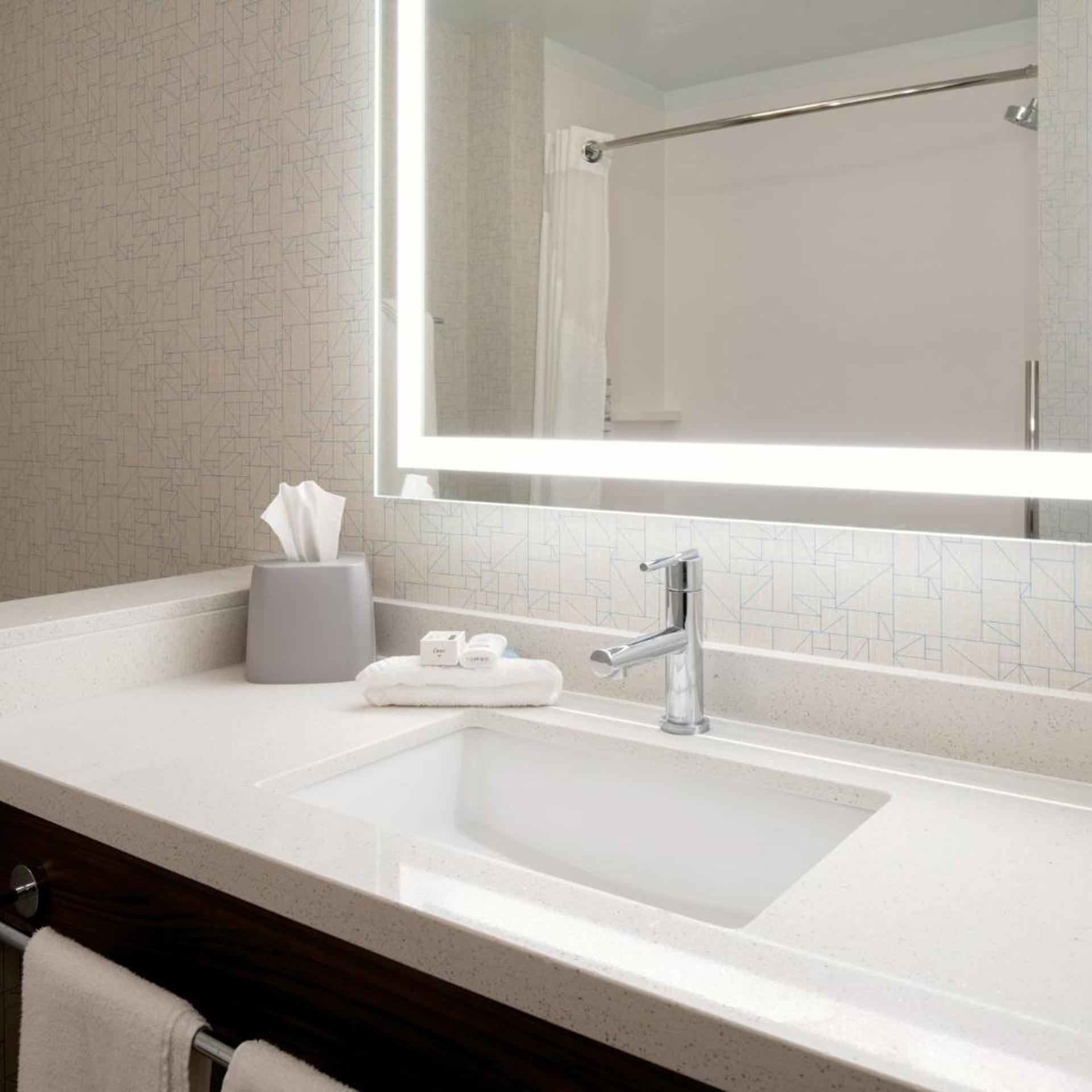 holiday inn express and suites bullhead city an ihg hotel