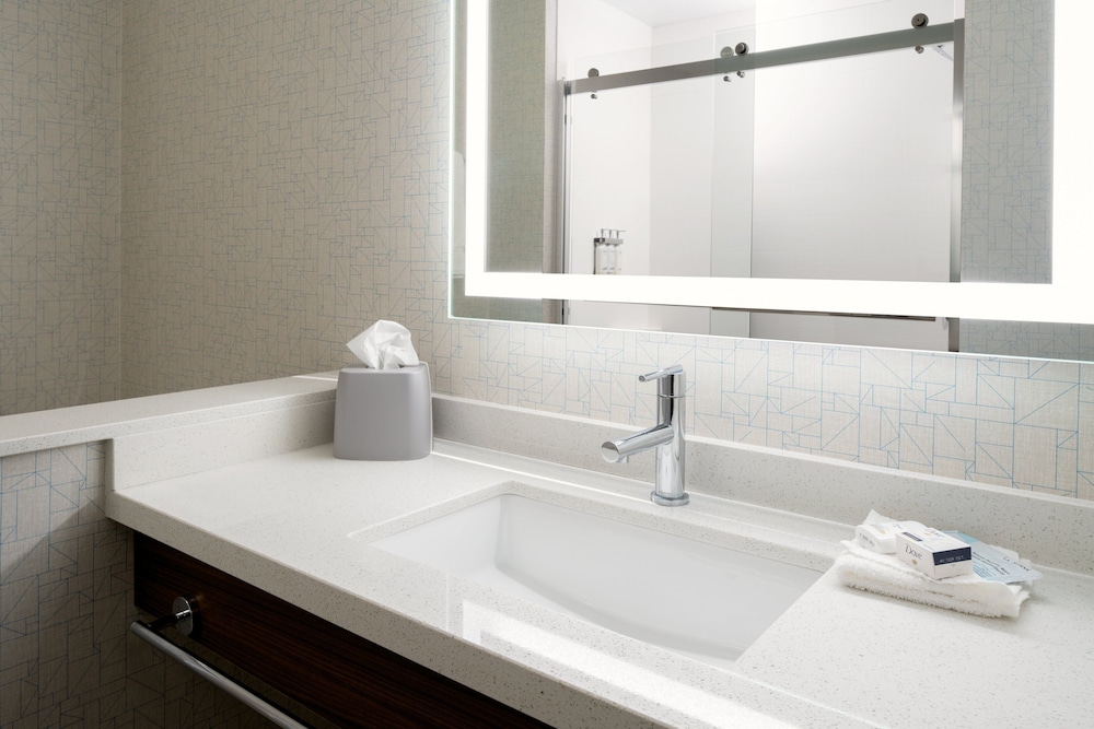 holiday inn express and suites bullhead city an ihg hotel