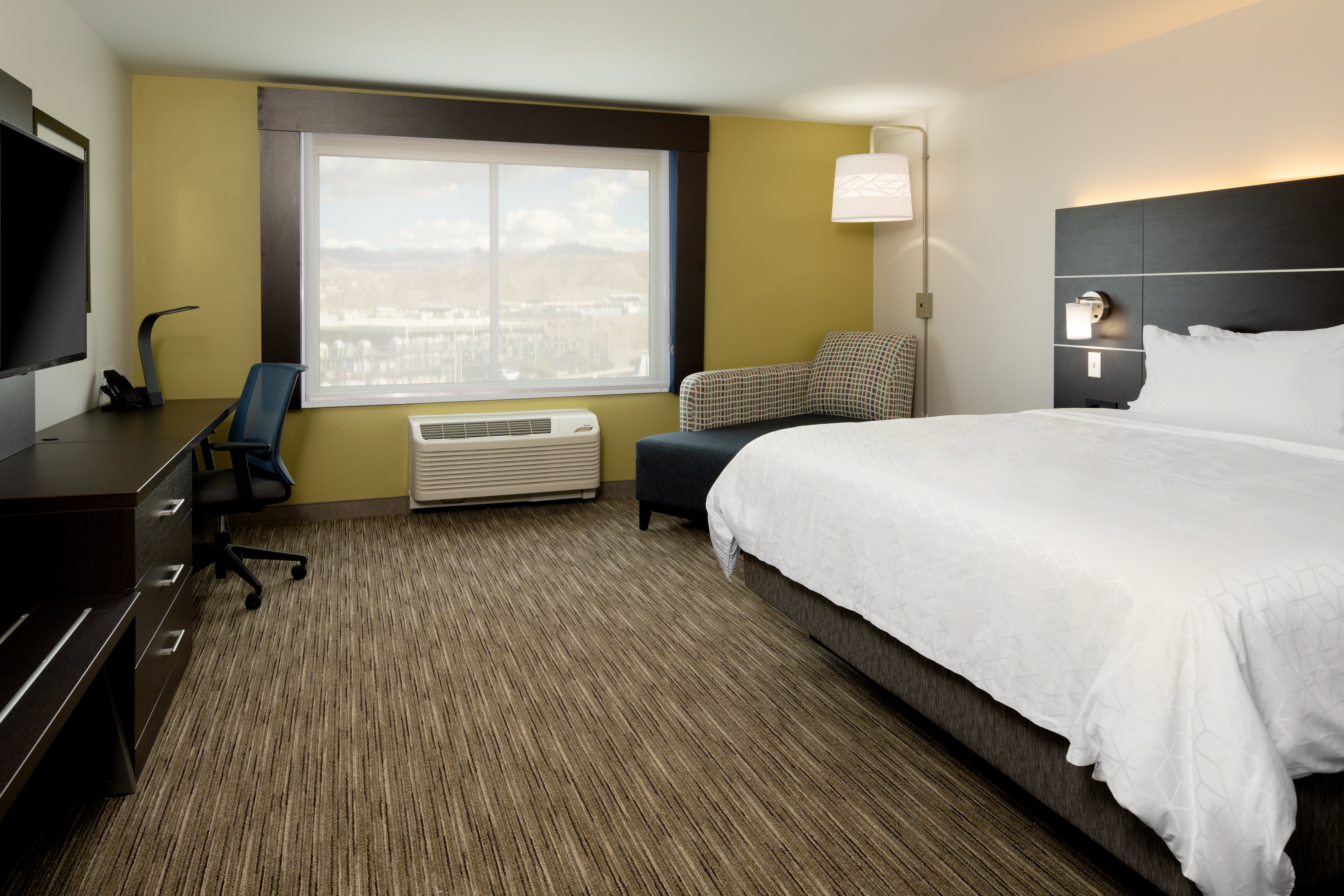 holiday inn express and suites bullhead city an ihg hotel