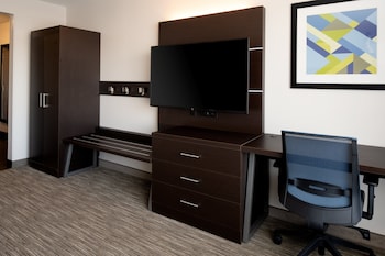Holiday Inn Express & Suites Bullhead City, An Ihg Hotel,Kingman>>Bullhead City,2.5 star