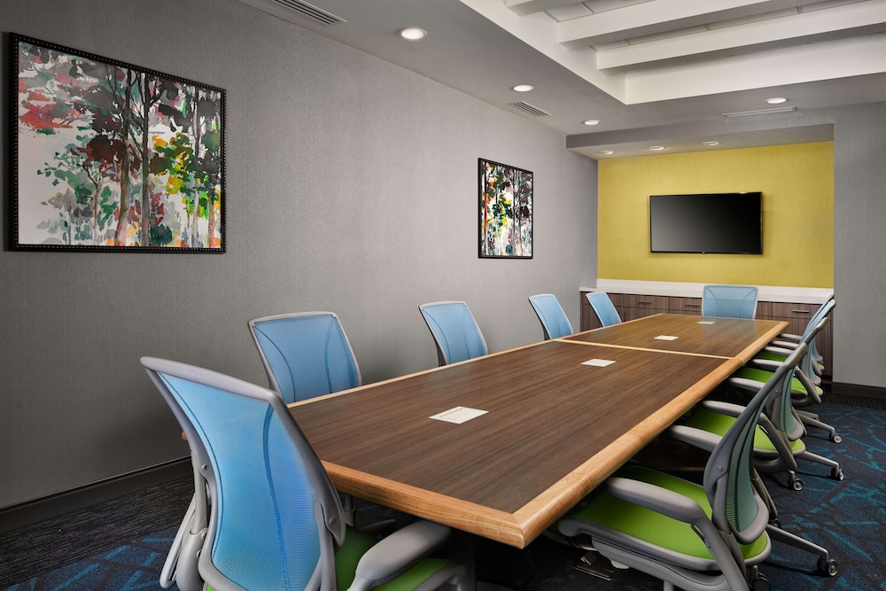 home2 suites by hilton bend