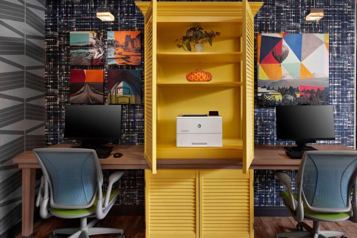 home2 suites by hilton bend