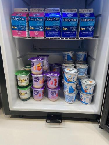 tru by hilton comstock park grand rapids