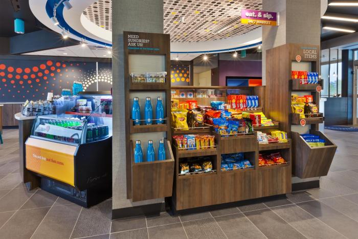 tru by hilton comstock park grand rapids