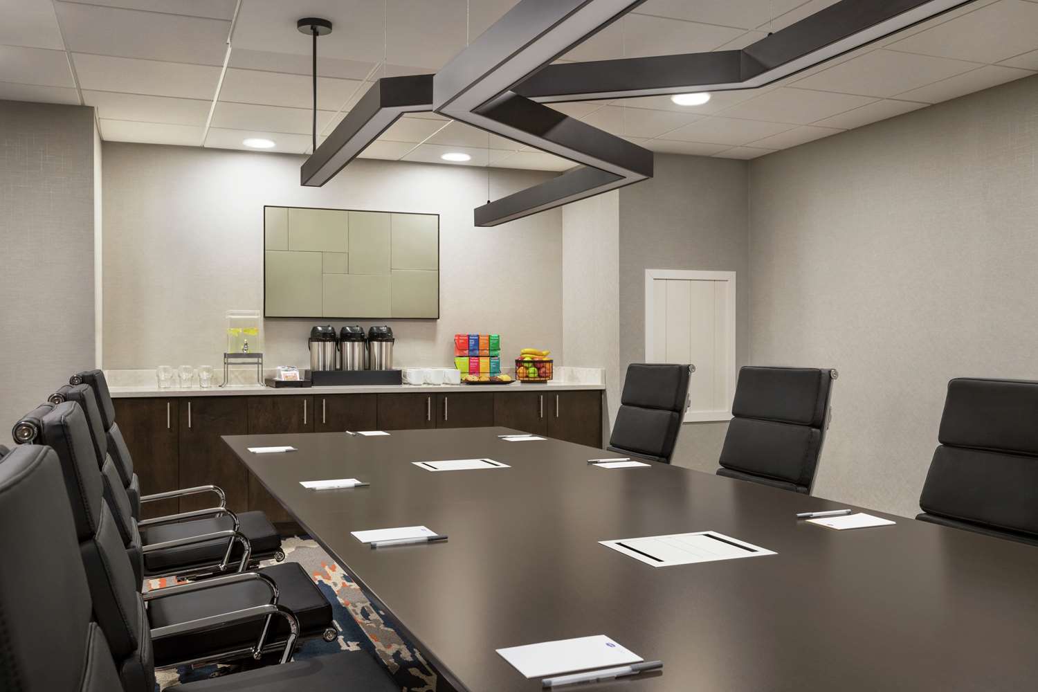 hampton inn indianapolis downtown iupui