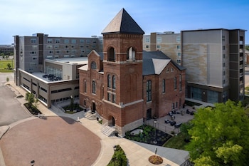 hampton inn indianapolis downtown iupui