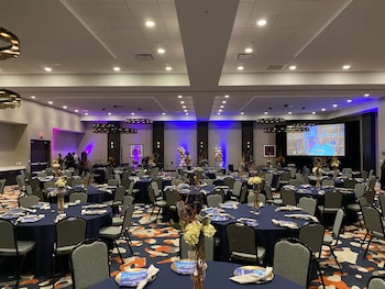 hampton inn indianapolis downtown iupui