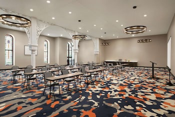 hampton inn indianapolis downtown iupui