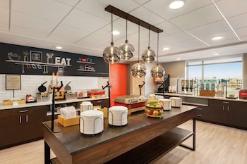 hampton inn indianapolis downtown iupui